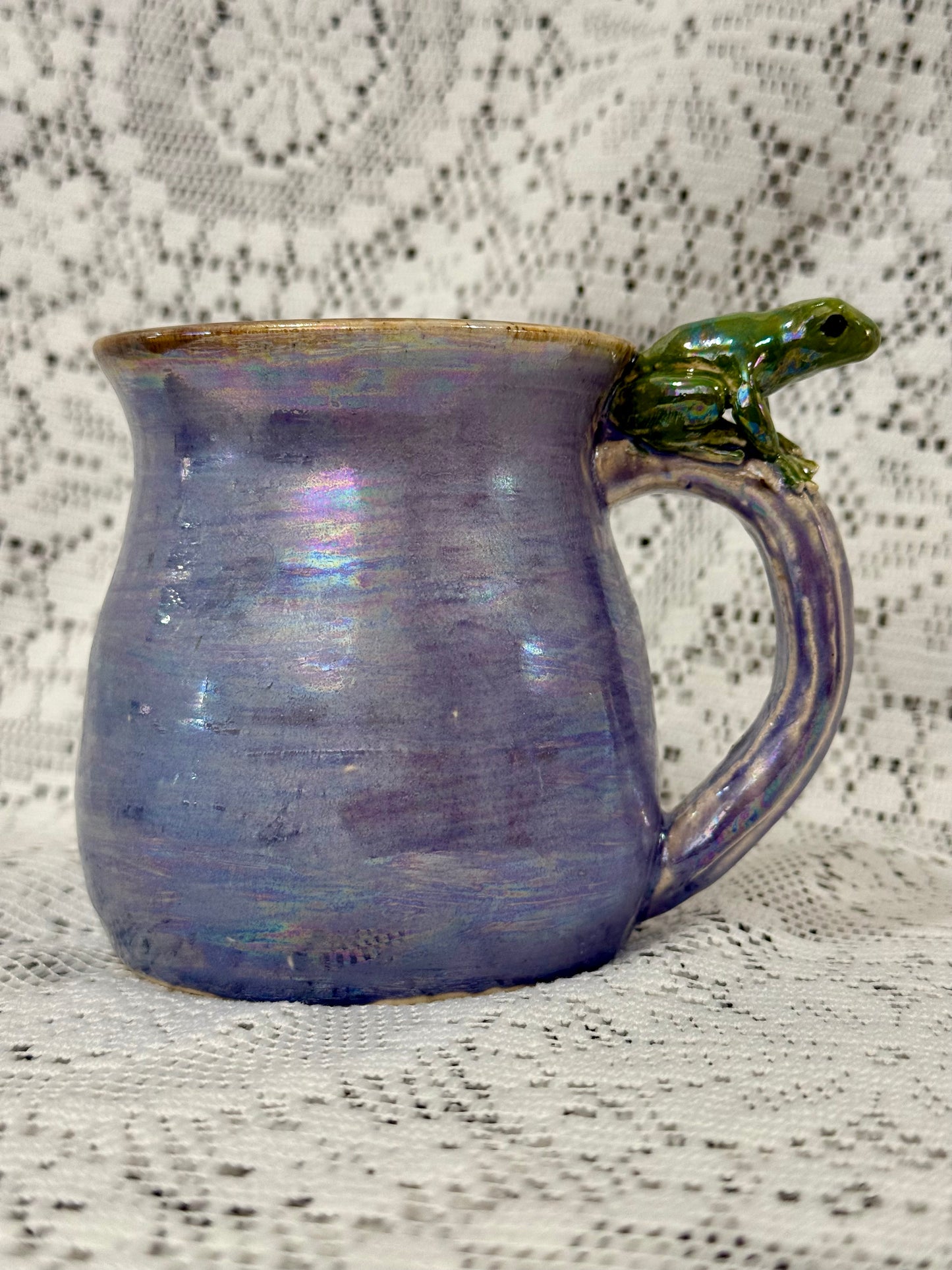 Frog Mug *Iridescent*